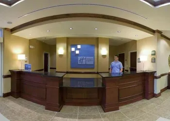 Holiday Inn Express & Suites Millington by IHG hotel thumbnail 2