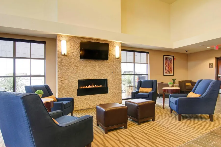 Comfort Suites Carlsbad hotel detail image 2