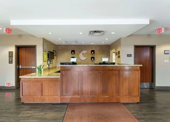 Comfort Suites Carlsbad hotel thumbnail 3