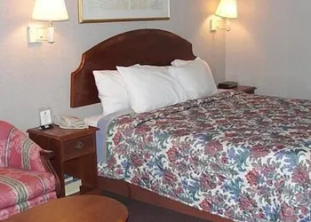 Royal Inn Knoxville Airport Alcoa hotel thumbnail 2