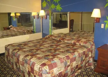 Economy Inn hotel thumbnail 2