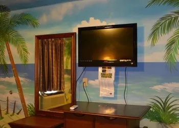 Economy Inn hotel thumbnail 5