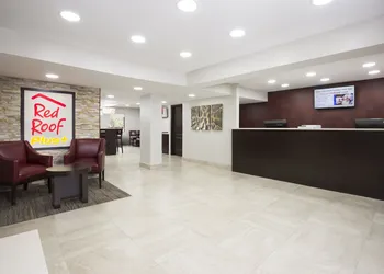 Red Roof Inn PLUS+ Birmingham East - Irondale/ Airport hotel thumbnail 4