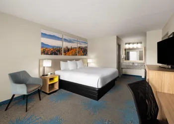 Days Inn by Wyndham Murphy hotel thumbnail 8