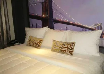 Rodeway Inn Near JFK Airport hotel thumbnail 4