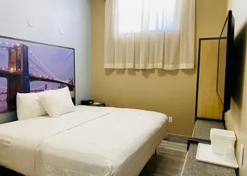 Rodeway Inn Near JFK Airport hotel thumbnail 5