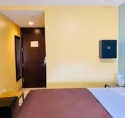 Rodeway Inn Near JFK Airport hotel detail image 7