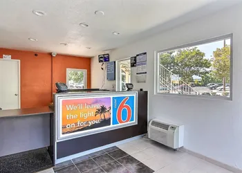 Motel 6 Campbell, CA - San Jose hotel thumbnail 2