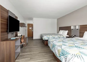 Motel 6 Grand Rapids, MI - Northeast hotel thumbnail 5