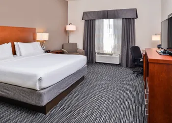Holiday Inn Express & Suites York by IHG hotel thumbnail 4
