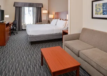 Holiday Inn Express & Suites York by IHG hotel thumbnail 5