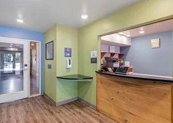 Extended Stay America Select Suites - Atlanta - Chamblee hotel thumbnail 2