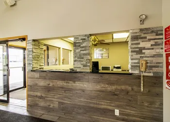 Econo Lodge Watertown hotel thumbnail 7