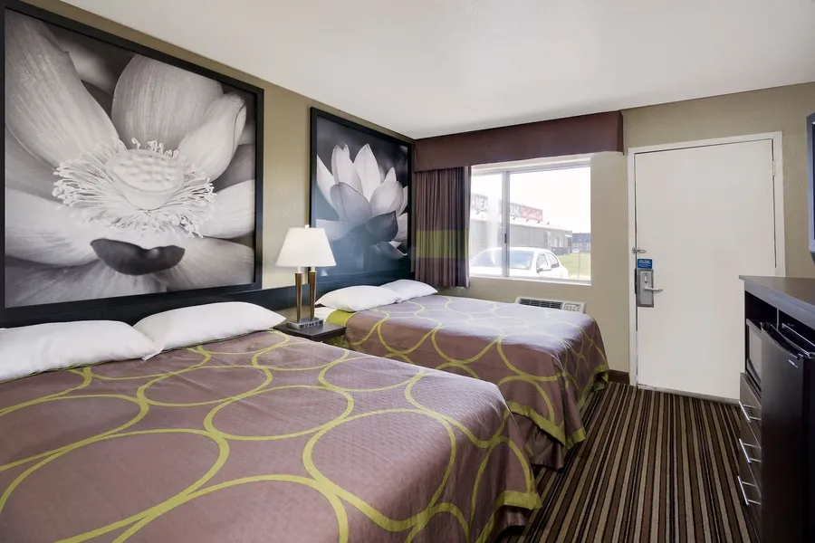 Super 8 by Wyndham Florence hotel detail image 6