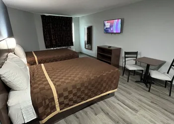 Relax Inn hotel thumbnail 2