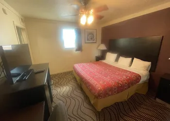 Relax Inn hotel thumbnail 5