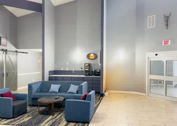 AmericInn by Wyndham Lake Mills hotel thumbnail 2