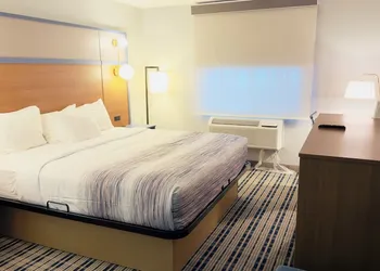 AmericInn by Wyndham Lake Mills hotel thumbnail 5
