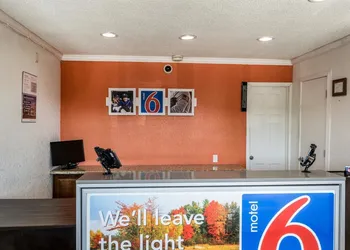 Motel 6 Florence, KY - Cincinnati Airport hotel thumbnail 5