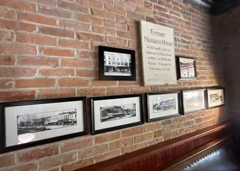 William Watson Hotel hotel thumbnail 3