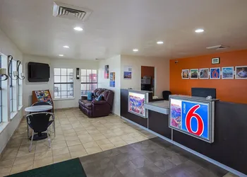 Motel 6 Madisonville, TX hotel thumbnail 3