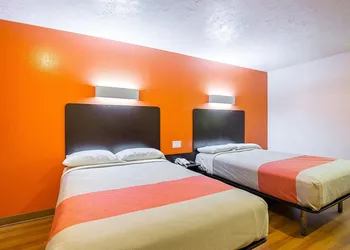 Motel 6 Madisonville, TX hotel thumbnail 8