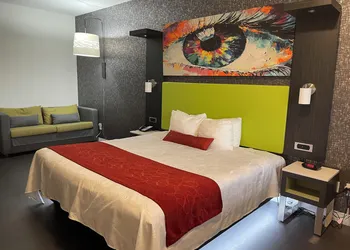 Lindsay Inn hotel thumbnail 6