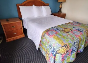 Chandler Inn hotel thumbnail 5