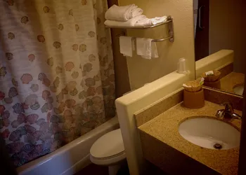Chandler Inn hotel thumbnail 6