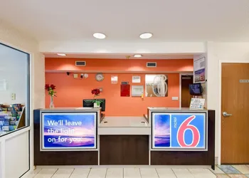 Motel 6 Statesville, NC hotel thumbnail 5