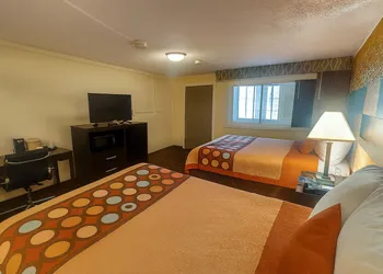 Bourne Bridge Inn hotel thumbnail 5