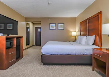 Comfort Inn Ottawa Kansas hotel thumbnail 7