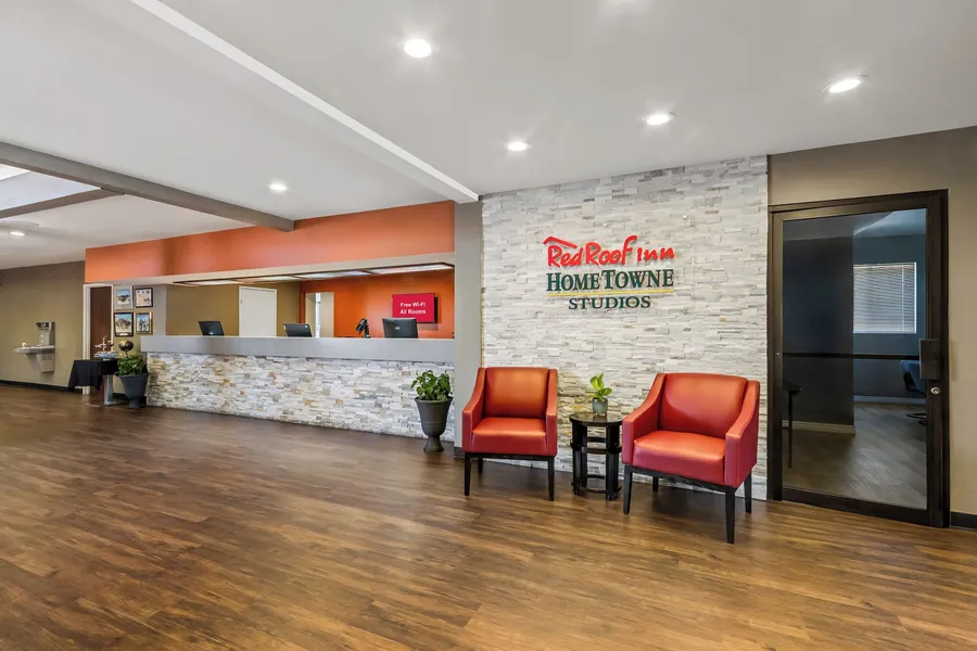HomeTowne Studios by Red Roof Ridgecrest hotel detail image 6