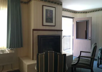 Longstreet Inn & Casino hotel thumbnail 6