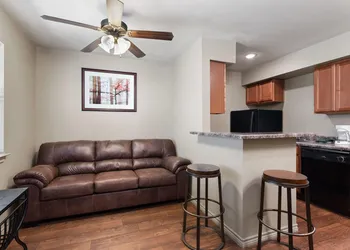 Eagle's Den Suites Big Spring a Travelodge by Wyndham hotel thumbnail 8