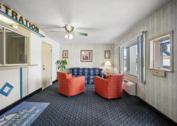 Americas Best Value Inn Roxboro hotel thumbnail 3