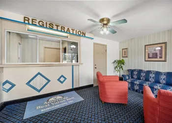 Americas Best Value Inn Roxboro hotel thumbnail 4
