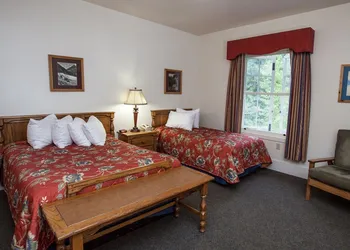 Lake McDonald Lodge - Inside the Park hotel thumbnail 7