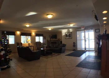 Super 8 by Wyndham Fort Frances hotel thumbnail 3