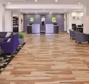 La Quinta Inn & Suites by Wyndham Karnes City - Kenedy hotel detail image 4