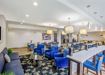 La Quinta Inn & Suites by Wyndham Karnes City - Kenedy hotel thumbnail 6