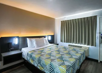Motel 6 Sacramento, CA - North hotel thumbnail 7