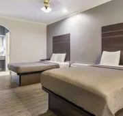 Americas Best Value Platinum Inn & Suites hotel detail image 5