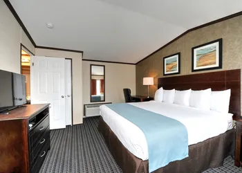 Instalodge Hotel And Suites hotel thumbnail 3