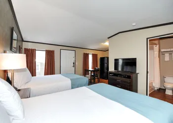 Instalodge Hotel And Suites hotel thumbnail 6