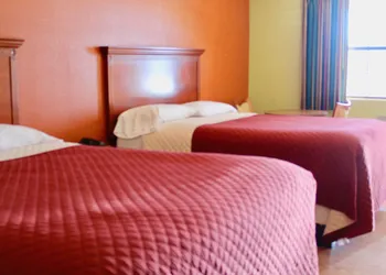 Tropicana Motel hotel thumbnail 8