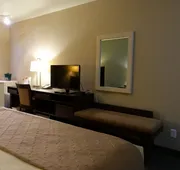 Super 8 by Wyndham Dauphin hotel detail image 5