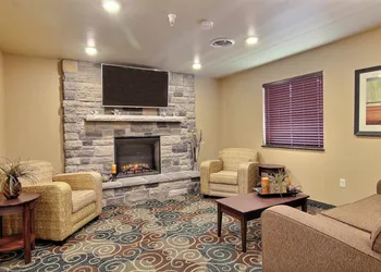 Cobblestone Inn & Suites - Linton hotel thumbnail 2