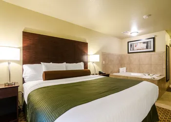 Cobblestone Inn & Suites - Linton hotel thumbnail 7