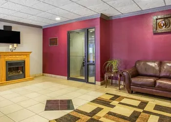Quality Inn Ozona I-10 hotel thumbnail 3